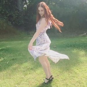 Meet your Posher, Sia